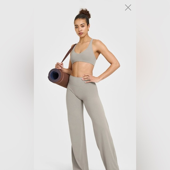 Oner Active SoftMotion Straight Leg Bottoms - Warm Sand - Size Medium/Regular - Picture 2 of 7